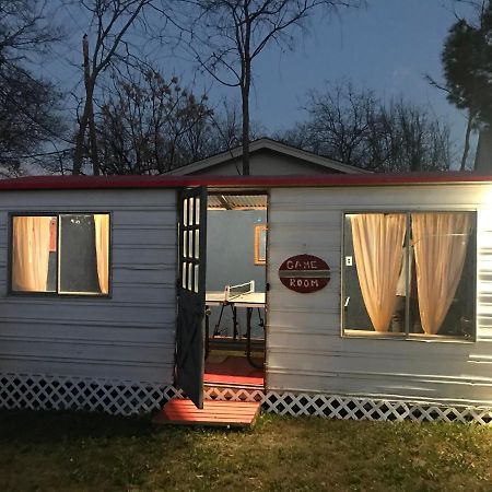 Oasis Near Dfw Airport With Mediterranean Setting Ървинг Екстериор снимка