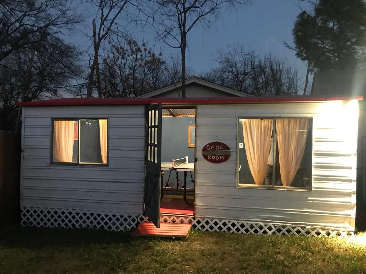 Oasis Near Dfw Airport With Mediterranean Setting Ървинг Екстериор снимка