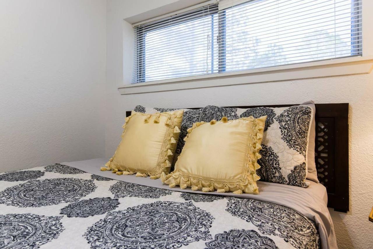 Oasis Near Dfw Airport With Mediterranean Setting Ървинг Екстериор снимка