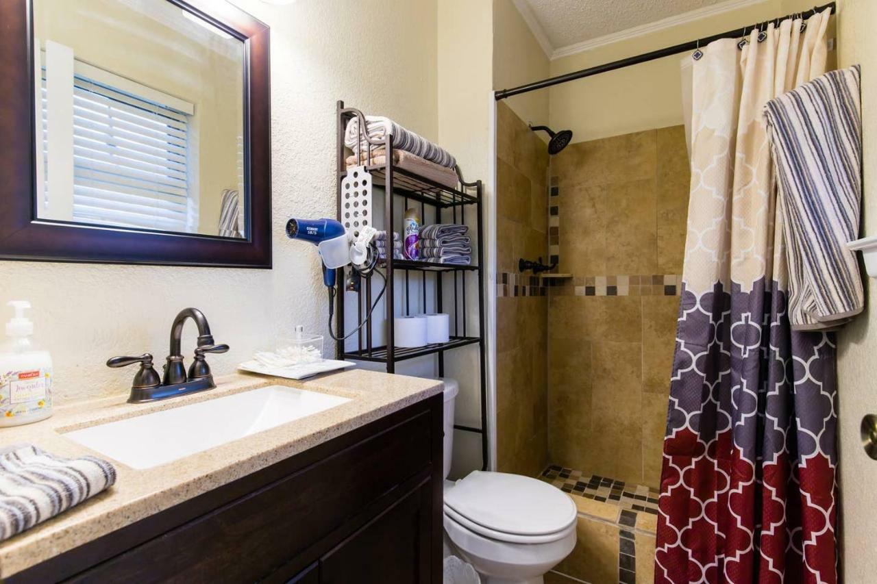Oasis Near Dfw Airport With Mediterranean Setting Ървинг Екстериор снимка